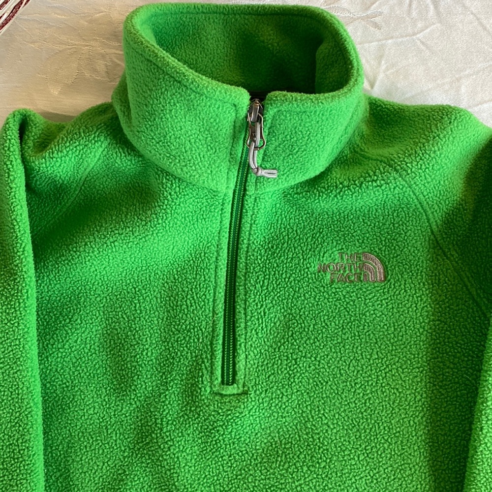 The North Face Women's Bright Green Fleece Quarter-Zip Pullover